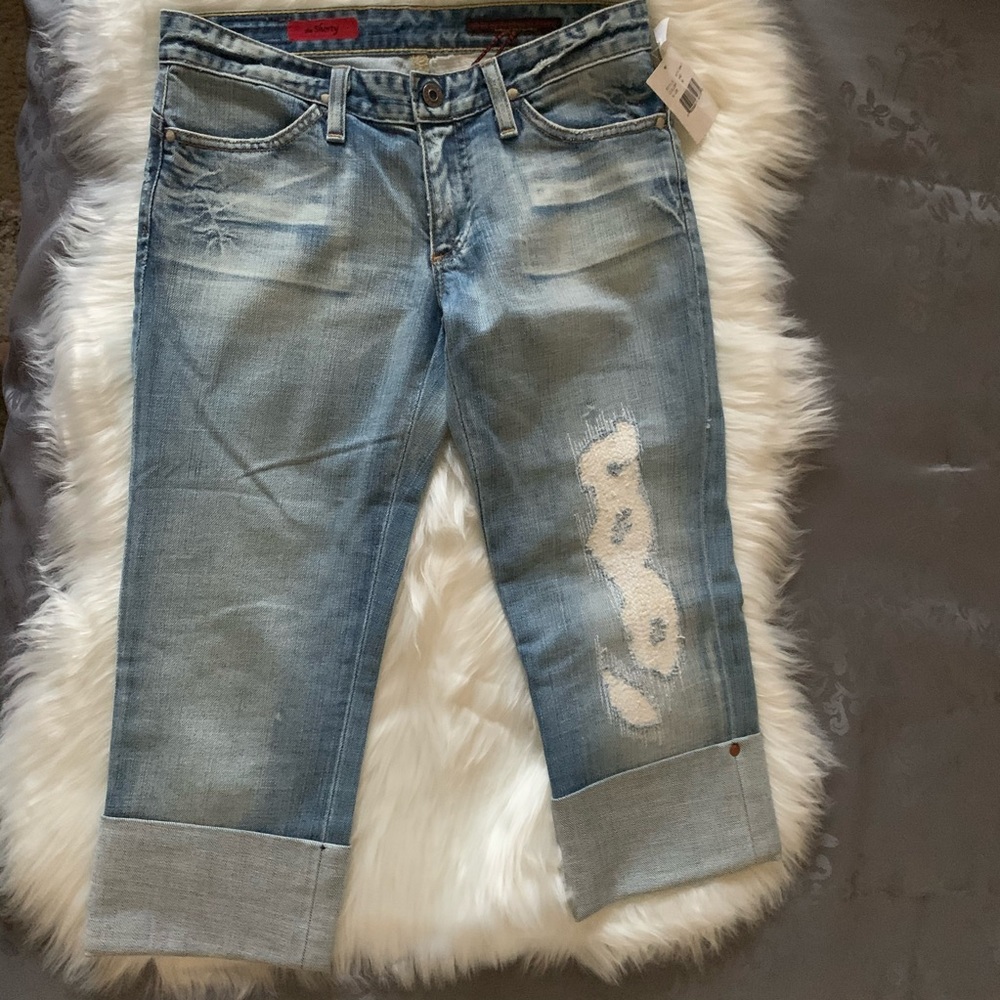 NWT AG THE SHORTY CAPRI JEANS 26R